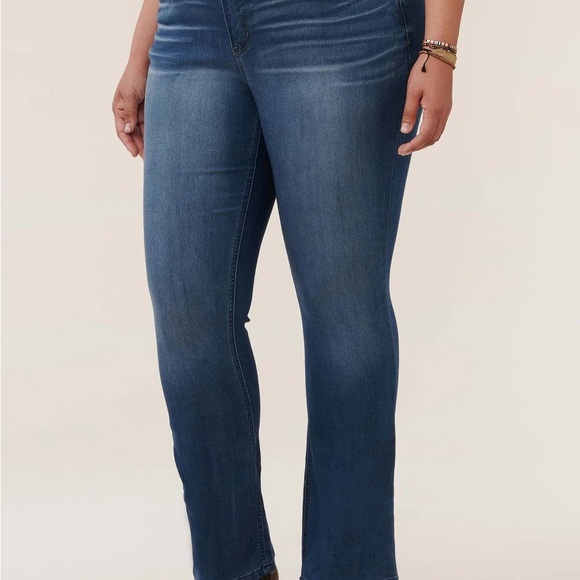 Democracy high rise itty bitty boot cut jeans 14w nwt - Picture 2 of 4